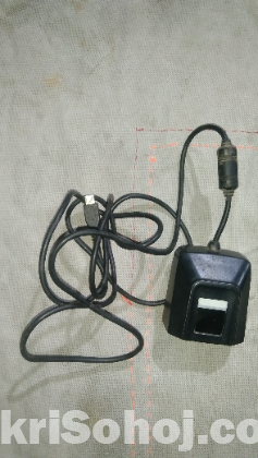 Fingerprint reader